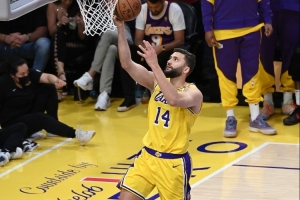 5连客3胜2负！雷迪克：球队经历艰难的客场开局后已逐渐找回状态