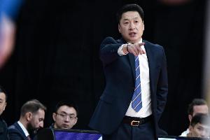 朱芳雨to李春江：澄清一下 我当时不可能叫‘老李’ 都叫‘李导’