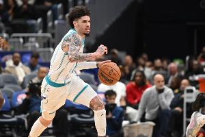 美记：拉梅洛·鲍尔对黄蜂的不满日益加剧 并愿意接受交易离队！