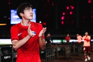 直播吧：梅州客家17岁前锋魏祥鑫即将留洋欧塞尔一年