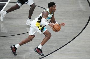 冲击力十足！马瑟林15中7拿到21分7板2助1断1帽