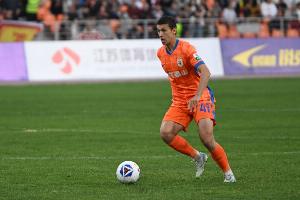 未来可期！20岁泰山小将依木兰收官战演中超首秀