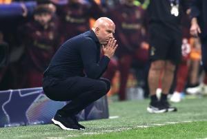 主场3球惨败！斯洛特：解决办法并不遥远，我们每场都能创造机会