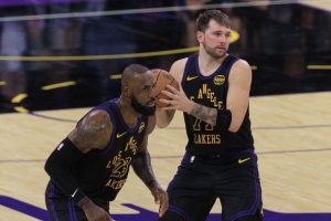 二番战！ESPN预测明天胜率：连休4天的湖人85.1% 爵士14.9%