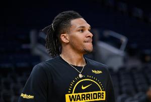 真会打球！56号秀理查德9分6板1助2断且0失误 正负值+29全场最高