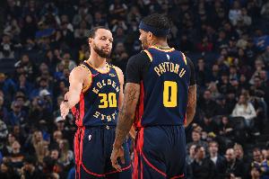 简单但有效！小佩顿谈比赛计划：把球传给库里 然后给他挡拆