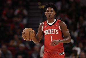 16中10砍下28+7+8！火记：这是阿门赛季至今最佳一战