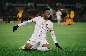 总价超6500万！罗马诺：埃斯特旺附加条款2500万，切尔西乐意支付