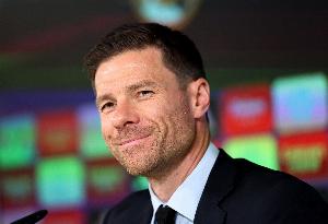 不会下课！罗马诺：阿隆索未收到任何关于即将被皇马解雇的通知