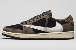 随心所欲！库里赛前入场上脚Air Jordan 1 Low倒勾联名款