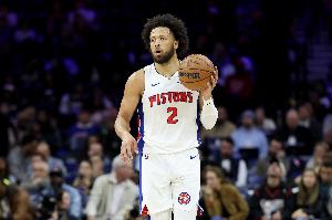 三不沾+失误+错失追平罚球葬送比赛！CC最后失色全场拿42分8板5助