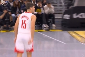 手感回来了！谢泼德抢断库里&反击追身三分再进 连砍5分！