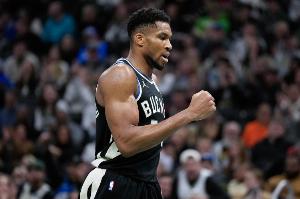 连续第四场作壁上观！雄鹿官方：字母哥将继续缺战热火