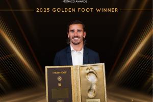 击败姆巴佩、罗德里等人！官方：34岁格列兹曼荣膺2025金足奖