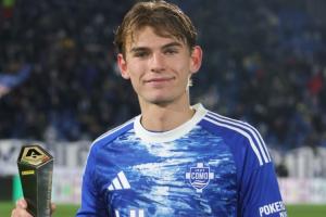 21岁粗大腿！帕斯13场5球5助身价5500万，科莫赛季仅1负距榜首3分