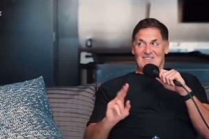 库班：2011年总决赛G2莱利和我喷垃圾话 他说热火更高更快