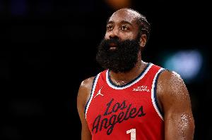 传射建功！哈登打满首节三分4中3拿到11分4助2断 正负值+11