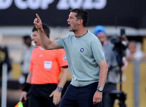 齐沃：劳塔罗状态不稳定，但我没有告诉大家他在德比之前发过烧