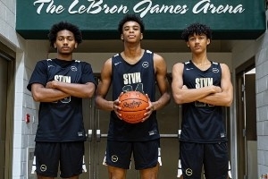 参加詹姆斯邀请赛！Nike为圣文森特圣玛丽高中推出特别球衣！