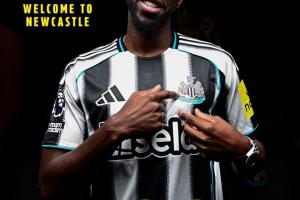 纽卡前锋维萨无缘民主刚果非洲杯名单，球员近期已参与球队合练