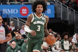 状态喜人！小凯文·波特半场9中7得17分3板4助 另有2抢断1盖帽