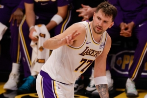 沃西：球应该在东契奇手里&我喜欢他 但很多时候球必须运转起来