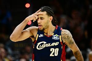 打出来了！泰森13中11超高效砍下27分11板4助1断