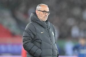 足球报：卡内达是否继续执教浙江队尚无定论，不排除使用本土教练