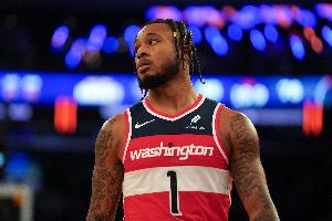 打得挺差！惠特摩尔16分钟11中2 三分4中0&罚球2中0仅得4+5