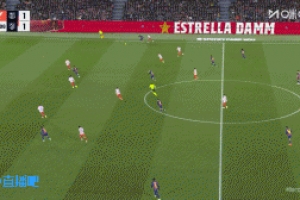 亚马尔精彩过人后直塞，拉菲尼亚绝佳机会打偏