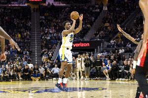 183cm&G联盟场均24.3分！勇士官方：与后卫克赖尔签下双向合同