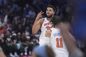 反客为主！尼克斯开场不到三分钟14-2领先凯尔特人。