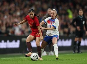 媒体人：中国女足已与菲律宾不分伯仲，孙雯该解释为何选米利西奇