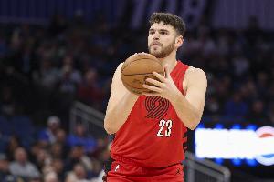 内线组合！首节克林根首发2中1拿2分1板 罗威替补2中2得4分2板