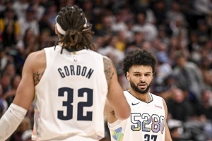 投嗨了！掘金队史仅穆雷&戈登单场50+10三分 都发生在本赛季