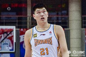 两双到手！刘传兴10中7拿到16分13板2断1帽 拼下8前场板