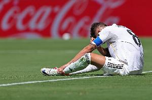 啥时候是个头阿诺德伤2个月+卡瓦哈尔手术，82又要踢右后卫了