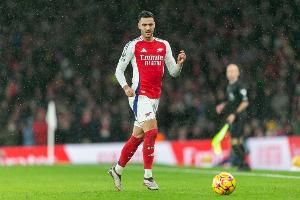 高中锋梅里诺上赛季至今各项赛事8进头球，同期英超球员最多