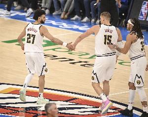 掘金本赛季三位50分先生：约基奇55分 穆雷52分 戈登50分