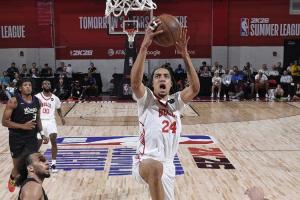 乐透秀啊！公牛12号秀埃桑格将接受肩部手术&赛季报销！仅出战2场