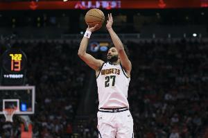 三分11中10爆砍52分！解说：穆雷再次激发轻伤不下火线的残血Buff