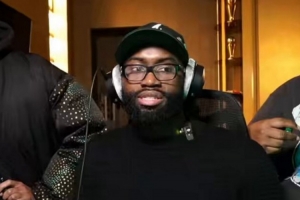 杰伦·布朗：我突破了生涯1.2W分 我在想 詹姆斯TM怎么拿4.2W分的