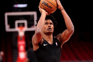 阿门：我一直是詹姆斯、威少和沃尔的球迷 后面又开始钟爱隆多！