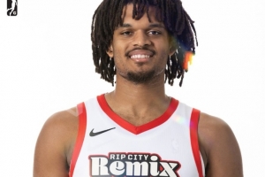 无力回天！狄龙·琼斯16中8空砍26分12板10助三双 罚球8中6