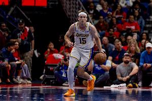 里夫斯44分成近7赛季在猛龙主场得分第三高的客场球员