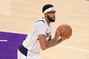 Shams：一些东部冠军争夺者将浓眉视为改变东部格局的关键人物