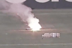 残酷而又浪漫的烟花德比，马特拉齐和内斯塔一起看烟花~