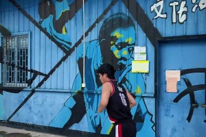 模仿帝陈海泳模仿杨瀚森今日表现，你们觉得像不？