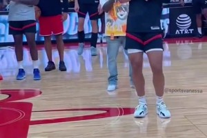 重温下火箭龙哥妖娆的舞姿不敢想狄龙没走这火箭得多吓人