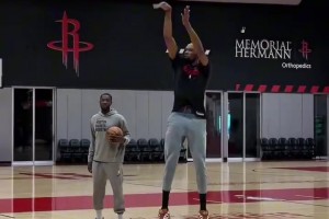 独自加练的KD！丝滑的转身跳投依然美如画